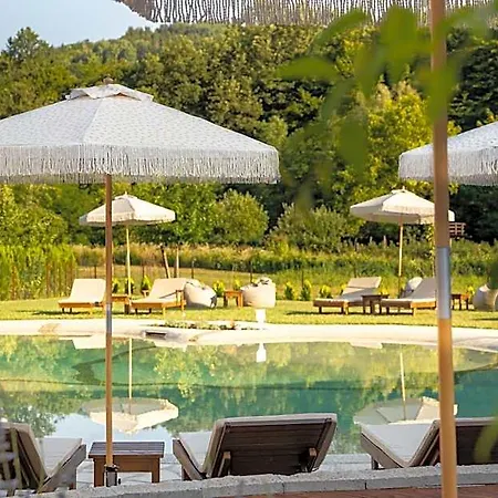 Ξενοδοχείο Bashtinata Stryaha Guest And Natural Pool